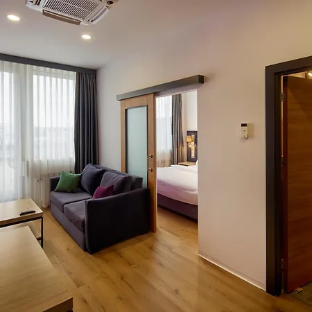 ホテル Diwotel By Trip Frankfurt Airport 4*